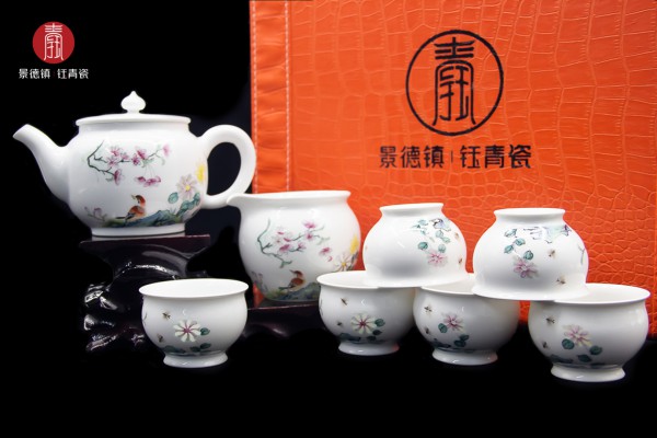 鸟语花香-雕刻玲珑八头茶具