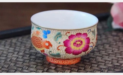 深圳人宝藏陶瓷馆，一套餐具都能定制！