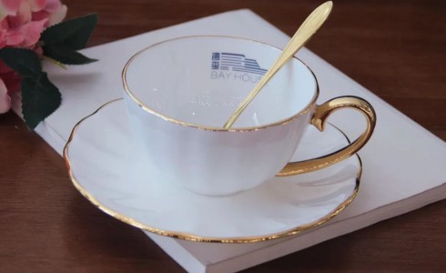 给女士送礼总被嫌弃？31年陶礼专家教你用这招优雅破局！