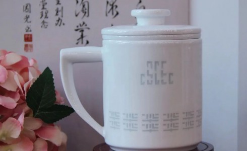 景德钰青 I 陶瓷礼品的秘密：这6个细节让TA一眼心动！