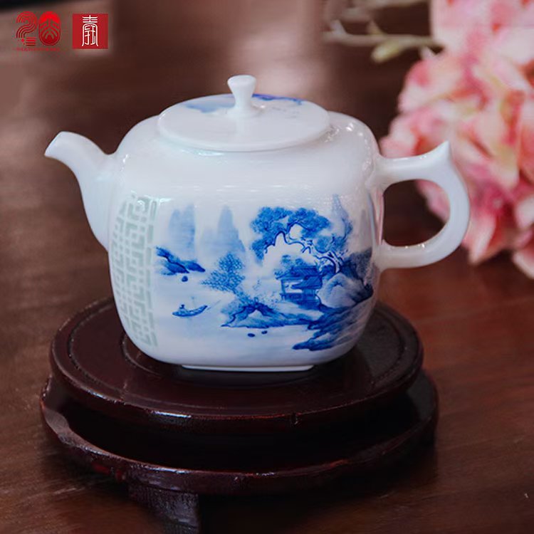 景德钰青定制 •【北大光华EMBA华南校友会20周年嘉宾礼 •青花玲珑山水茶器】