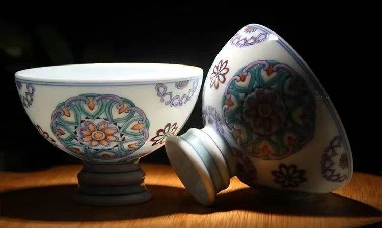 景德钰青 | 贵人送礼潜规则：一件瓷器暴露你的真实段位