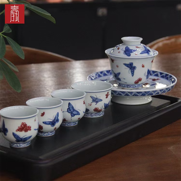 景德钰青•高品【青花釉里红蝶恋花】