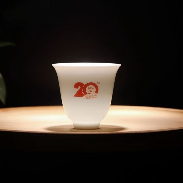 景德钰青 I 送贵人礼物总踩雷？31年陶礼专家教你用这招破局！