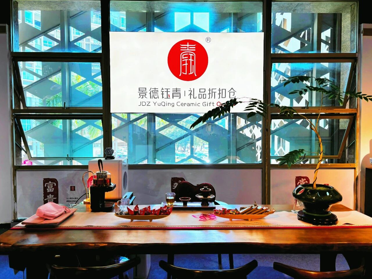 深圳双展馆亲子陶艺课，带娃体验陶瓷定制乐趣